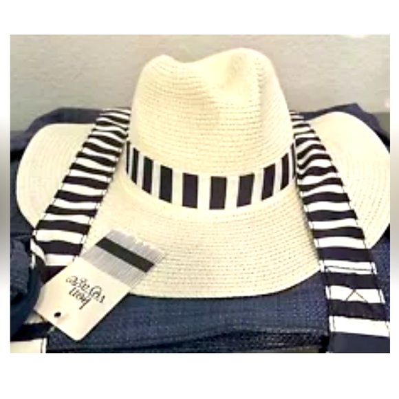 Hat Carrying Tote Bag Large Beach Towel Travel Tote Built in Straps / Hat Carry - Picture 4 of 10